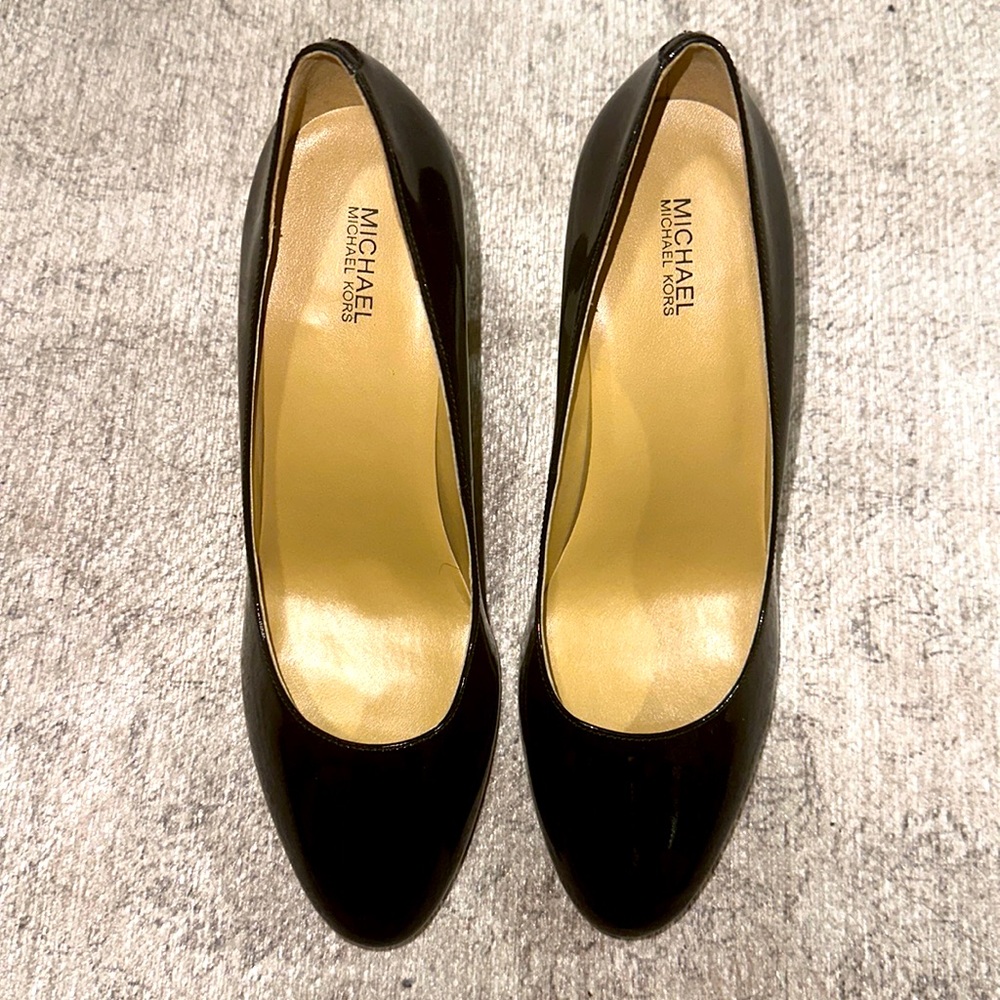MICHAEL KORS HEELS BLACK SHOES SIZE 8 1/2